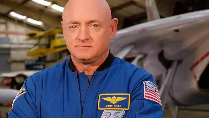 In Tradition Of John Glenn, Astronaut Mark Kelly Announces Bid For US Senate In AZ