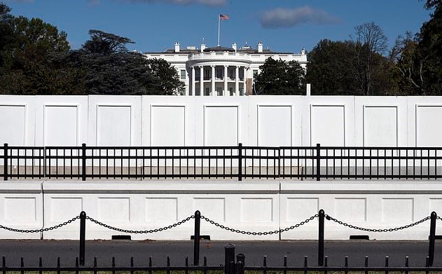 Trump Barricades The White House – Plans To Stay Home For Election Night